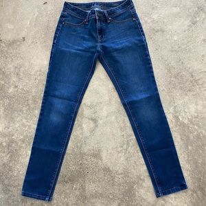 DL1961 Emma blue jeans size 27